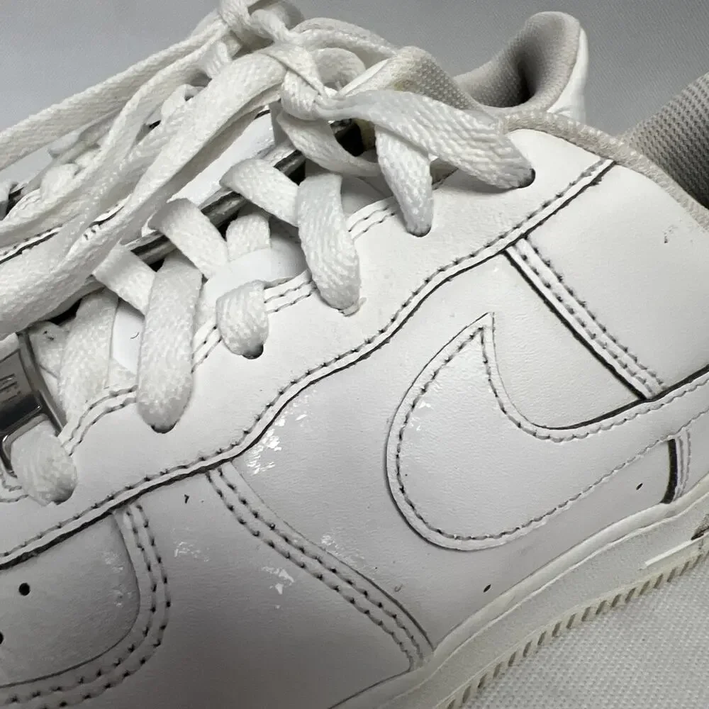 Nike Air Force 1 Low Triple White Youth Size 6.5 Y 314192 117